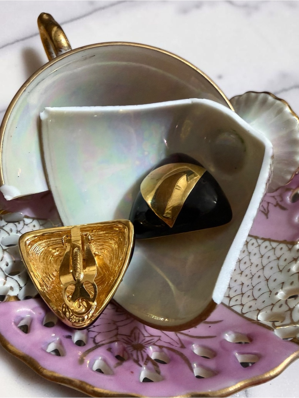 Vintage St. John Clip On Earrings - Picture 5 of 7